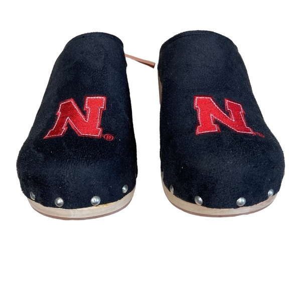 Nebraska Huskers College Edition NCAA Clogs Shoes (Size 8) - Picture 5 of 10